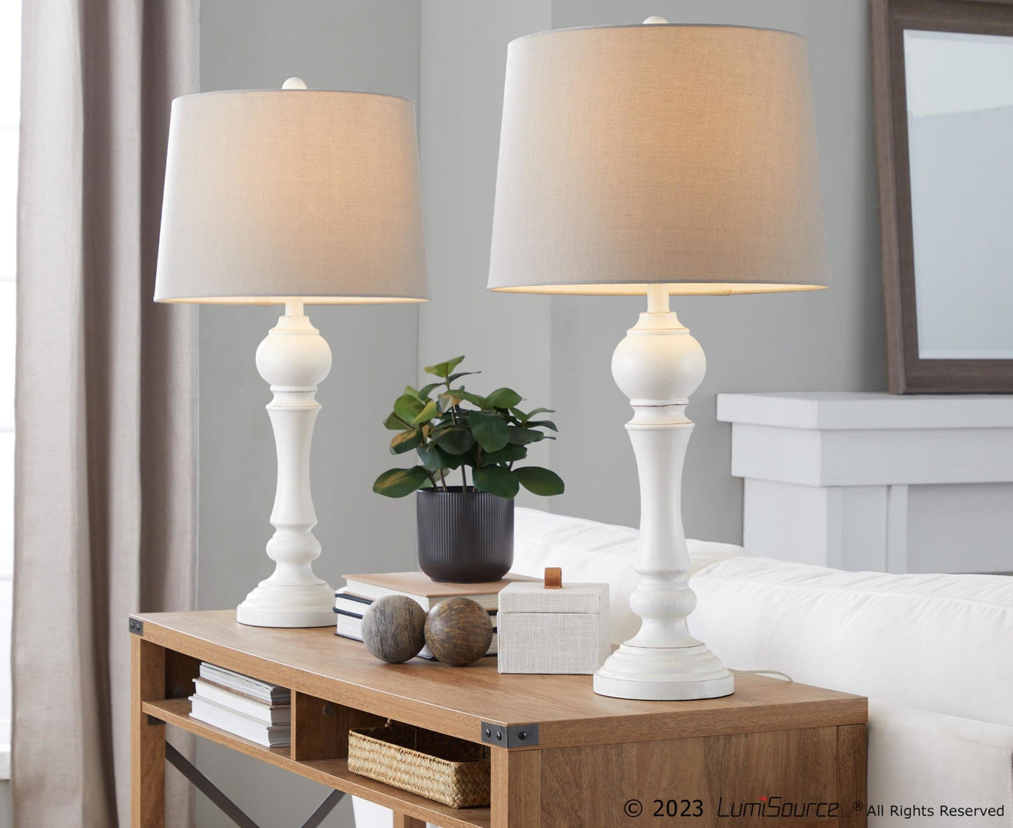Majestic Office Furniture 32" Polyresin Table Lamp - Set of 2