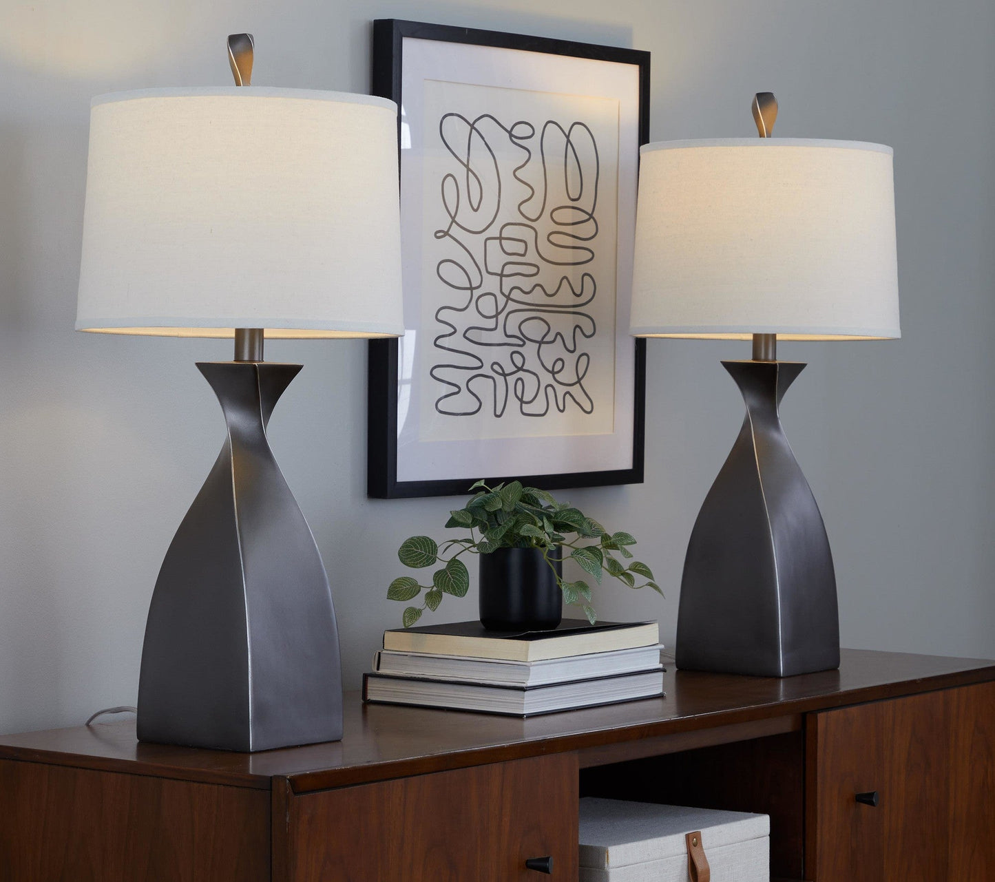 Majestic Office Furniture 30" Polyresin Table Lamp - Set of 2